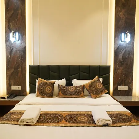 Hotel Golden Enterprise, Amritsar Exterior photo