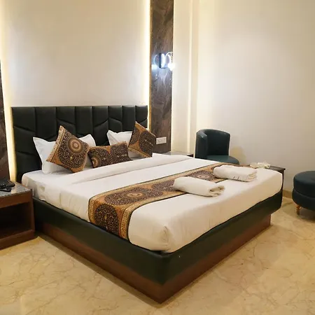 Hotel Golden Enterprise, Amritsar Exterior photo