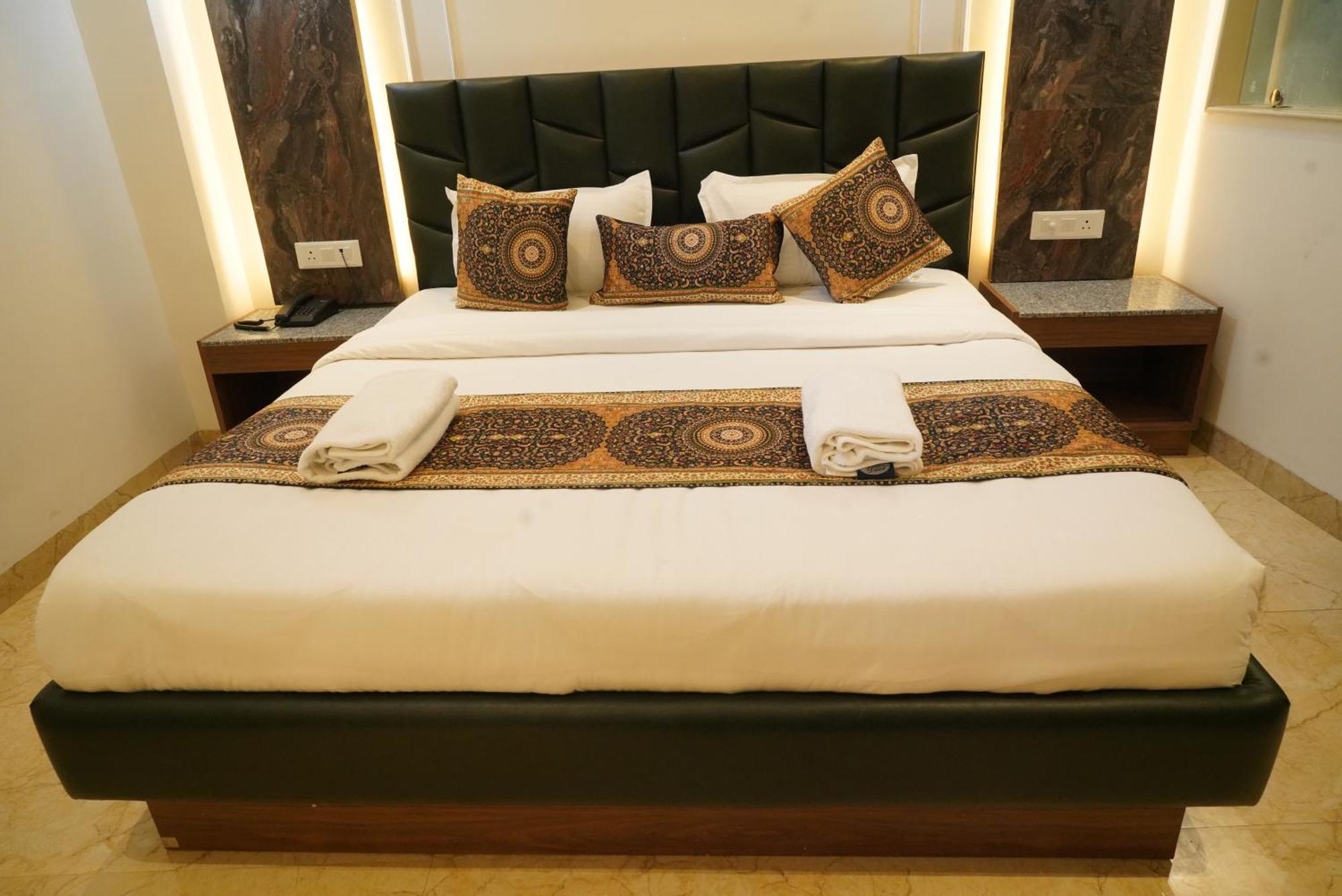 Golden Enterprise, Apartment Amritsar