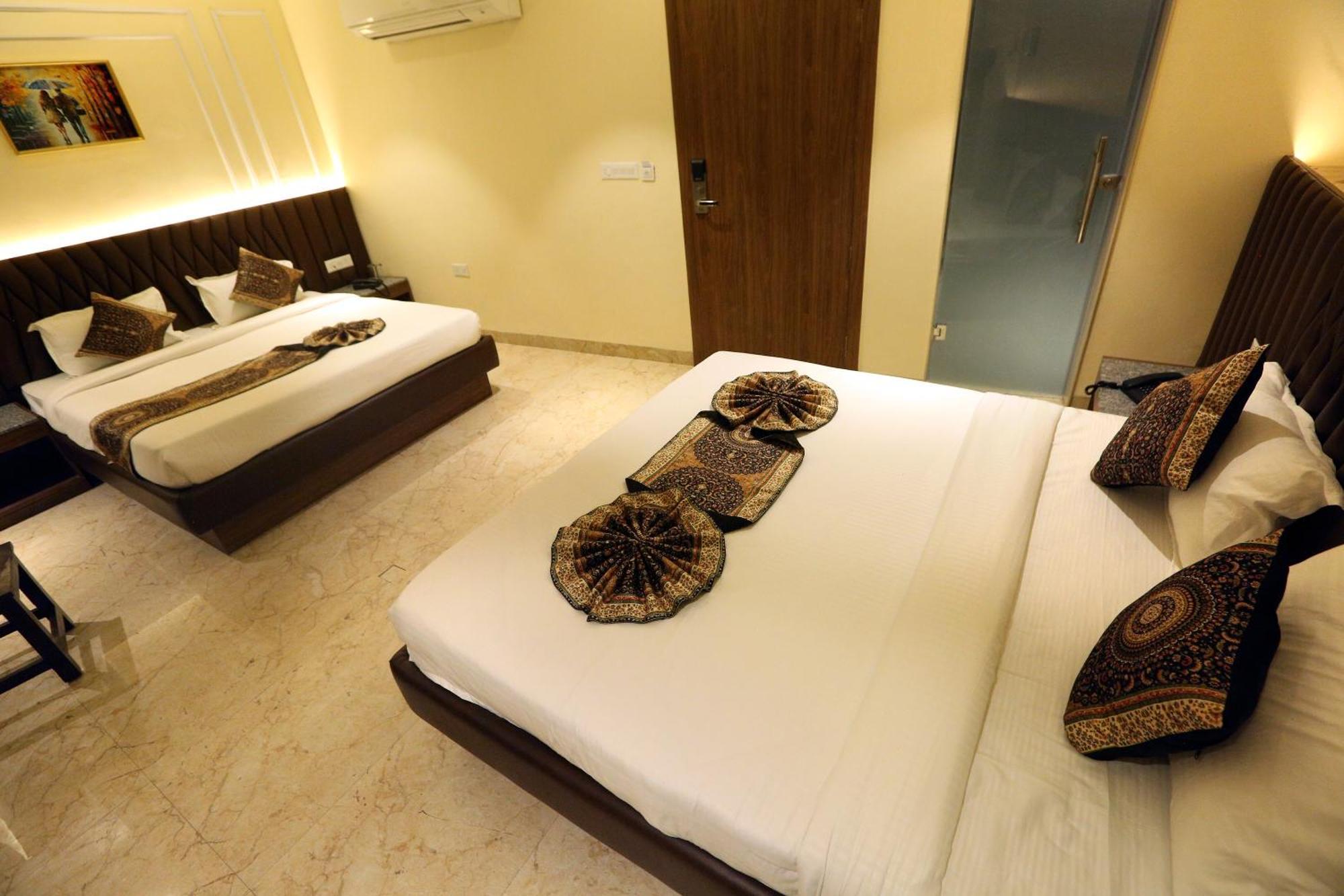Golden Enterprise, Apartment Amritsar